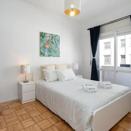 Apartment Sweet Flat With Netflix - Bolhao Center *